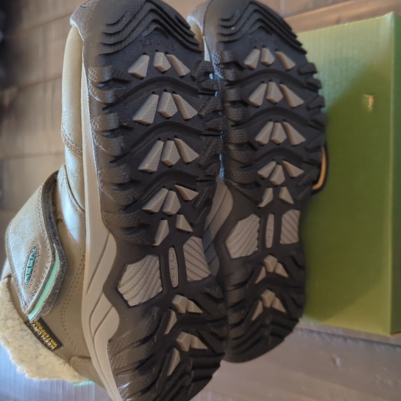 NWT Waterproof Keen Kootenay IV Mid Boot - Picture 5 of 5